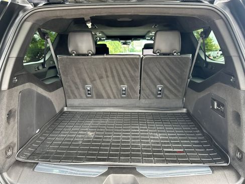 Used 2023 Cadillac Escalade ESV Sport Platinum w/ Heavy-Duty Trailer Package AWD/4WD image 39