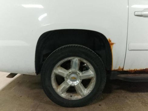 Used 2007 Chevrolet Avalanche LT w/ LT Preferred Equipment Group AWD/4WD image 13