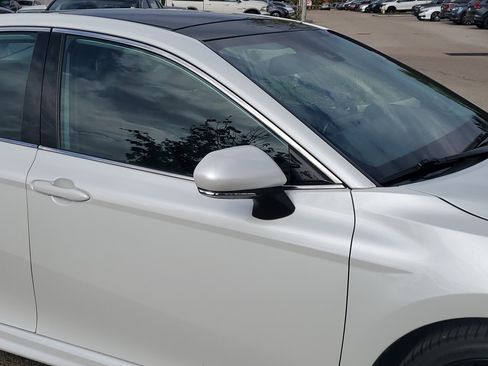 Used 2023 Toyota Camry XSE image 10