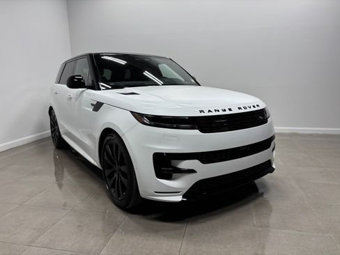 New 2026 Land Rover Range Rover Sport Dynamic SE AWD/4WD image 4