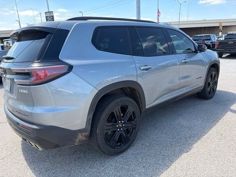 Used 2024 GMC Acadia Elevation w/ Black Edition FWD image 3