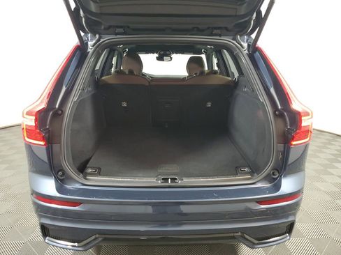 Certified 2025 Volvo XC60 B5 Plus AWD/4WD image 11