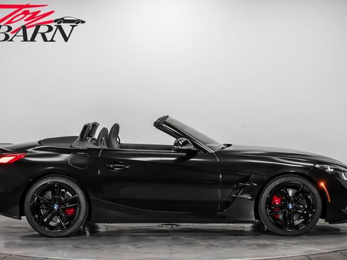 Used 2025 BMW Z4 M40i w/ Edition image 6