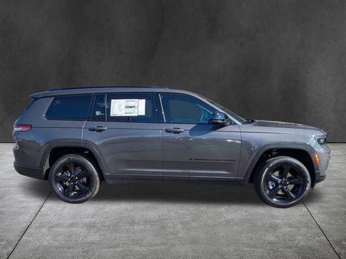 New 2025 Jeep Grand Cherokee L Limited w/ Luxury Tech Group II AWD/4WD image 3