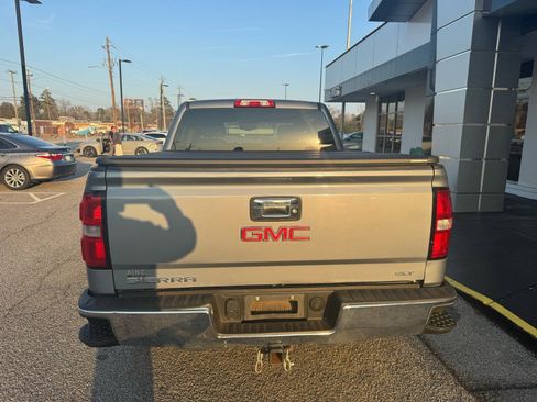 Used 2015 GMC Sierra 1500 SLT w/ Suspension Package, Off-Road image 7