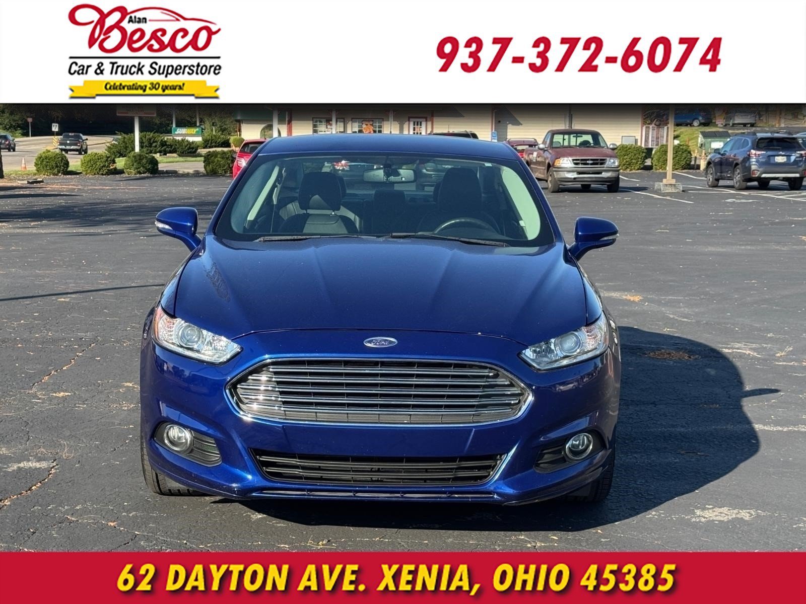 Used 2016 Ford Fusion SE w/ Equipment Group 202A FWD image 2