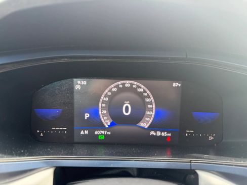 Used 2022 Volkswagen Taos SE FWD image 20