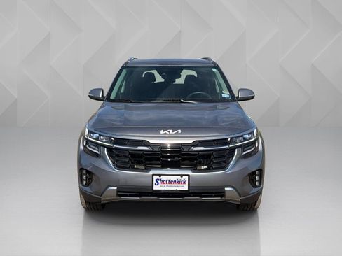 Certified 2024 Kia Seltos SX AWD/4WD image 2
