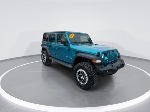 Used 2019 Jeep Wrangler Unlimited Sport S image 2