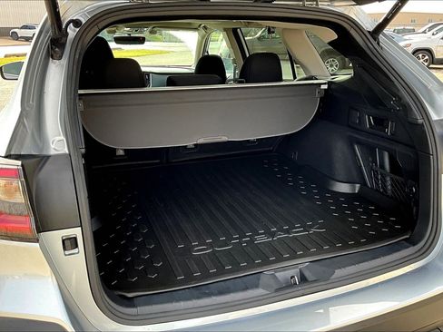 Used 2021 Subaru Outback Premium image 19