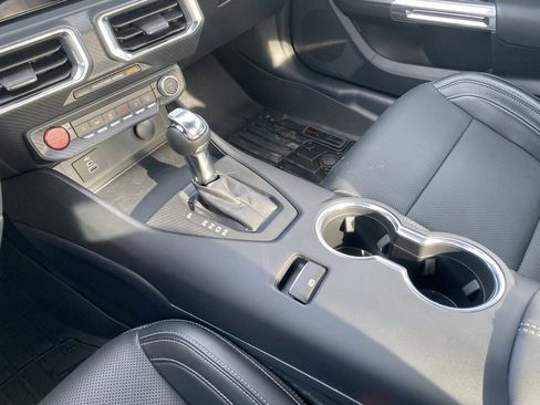 Used 2025 Ford Mustang GT Premium image 24