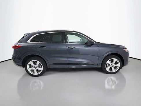 Used 2025 Audi Q5 Premium Plus w/ Premium Plus AWD/4WD image 8