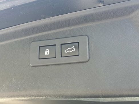 Used 2020 Subaru Outback Touring AWD/4WD image 14