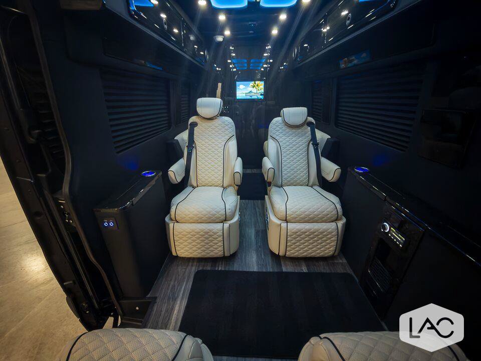 Used 2026 Mercedes-Benz Sprinter 3500 image 7