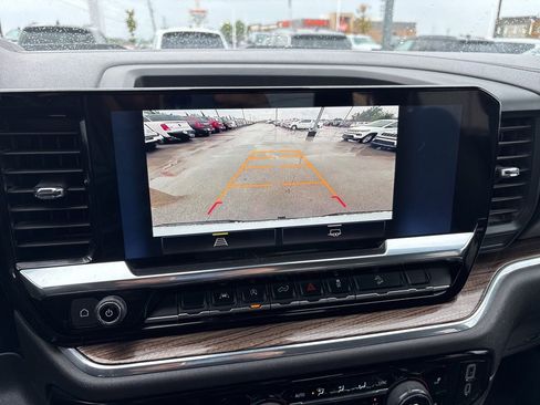 Used 2024 Chevrolet Silverado 1500 LT Trail Boss w/ Protection Package image 22