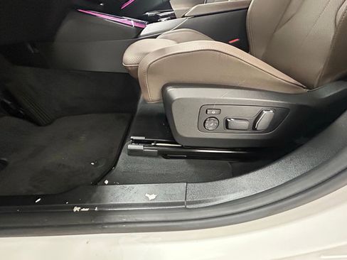 Used 2026 BMW X3 xDrive30 w/ Premium Package image 28