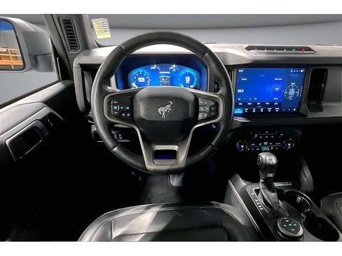 Used 2025 Ford Bronco Badlands w/ Sasquatch Package AWD/4WD image 6