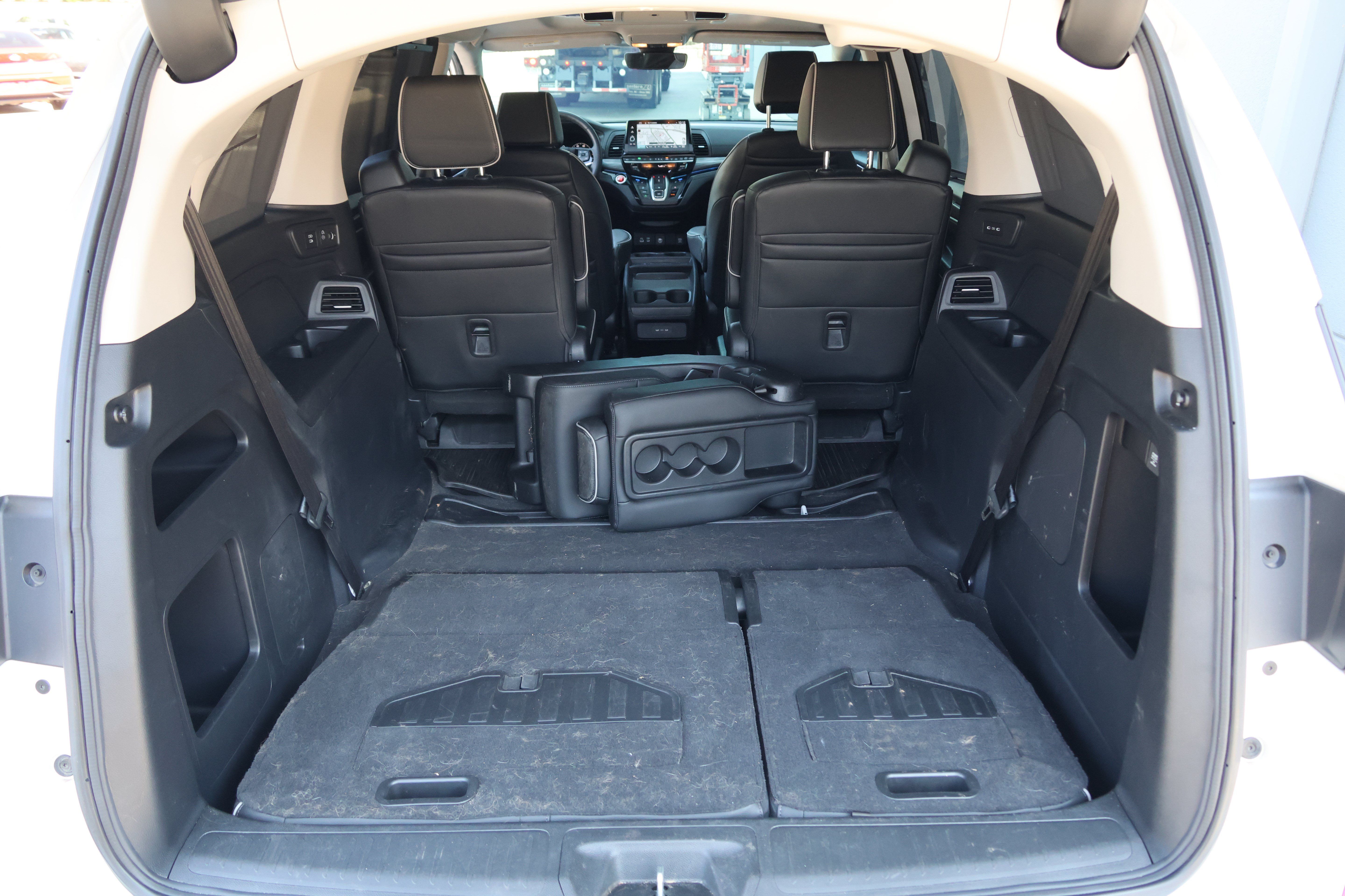 Used 2025 Honda Odyssey Elite image 38