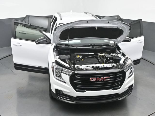 Used 2024 GMC Terrain SLE w/ Driver Convenience Package FWD image 62