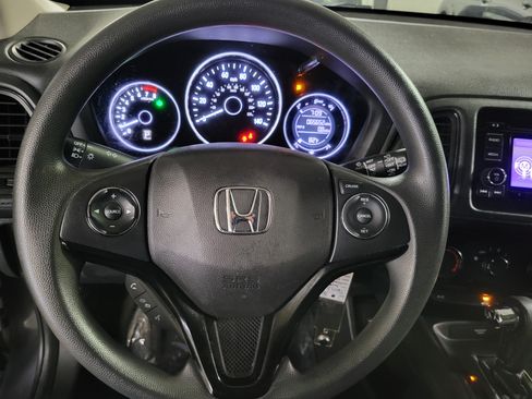 Used 2020 Honda HR-V LX image 23