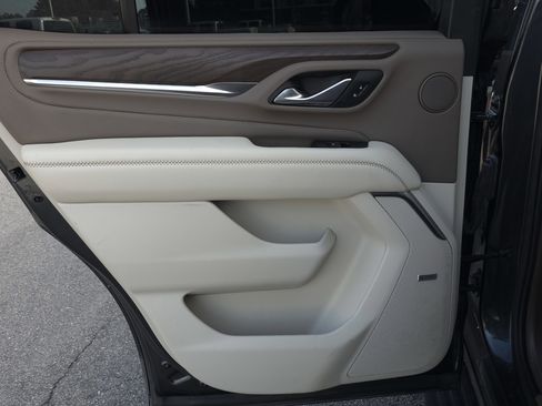 Used 2022 GMC Yukon Denali w/ Denali Ultimate Package image 35