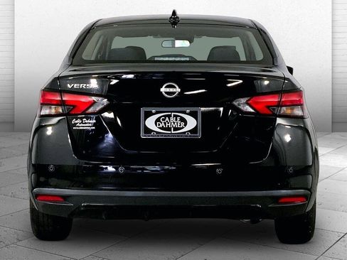 Used 2025 Nissan Versa SV FWD image 6