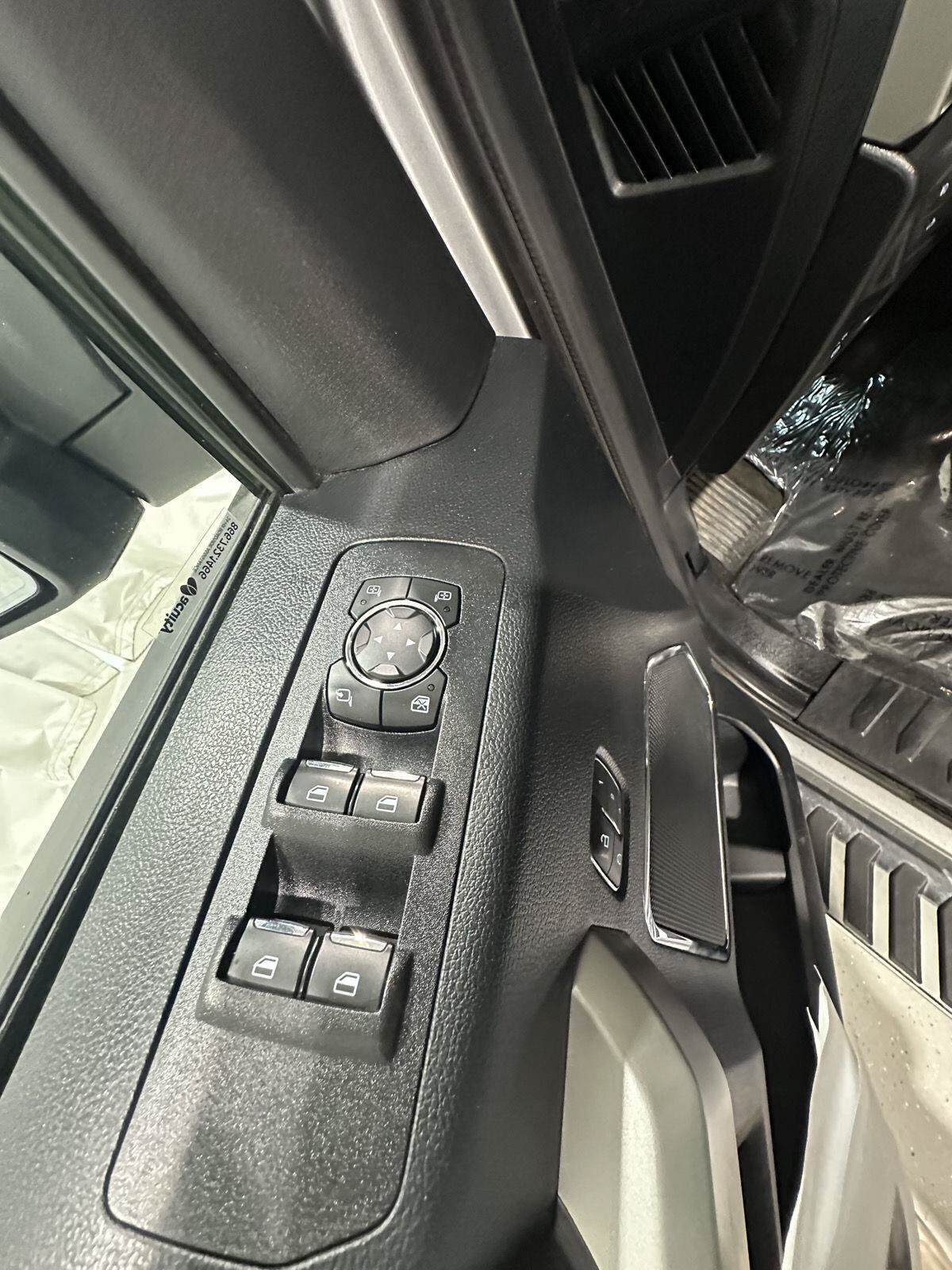 Used 2020 Ford F150 Lariat AWD/4WD image 17