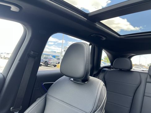 Certified 2025 Mercedes-Benz GLC 300 4MATIC image 21