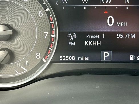 Used 2024 Nissan Armada SV image 25