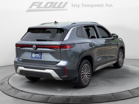 Used 2025 Volkswagen Tiguan S w/ 18" Wheel Package FWD image 7
