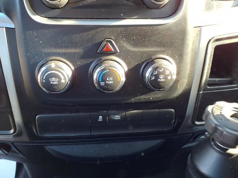 Used 2016 RAM 1500 Classic SLT image 12