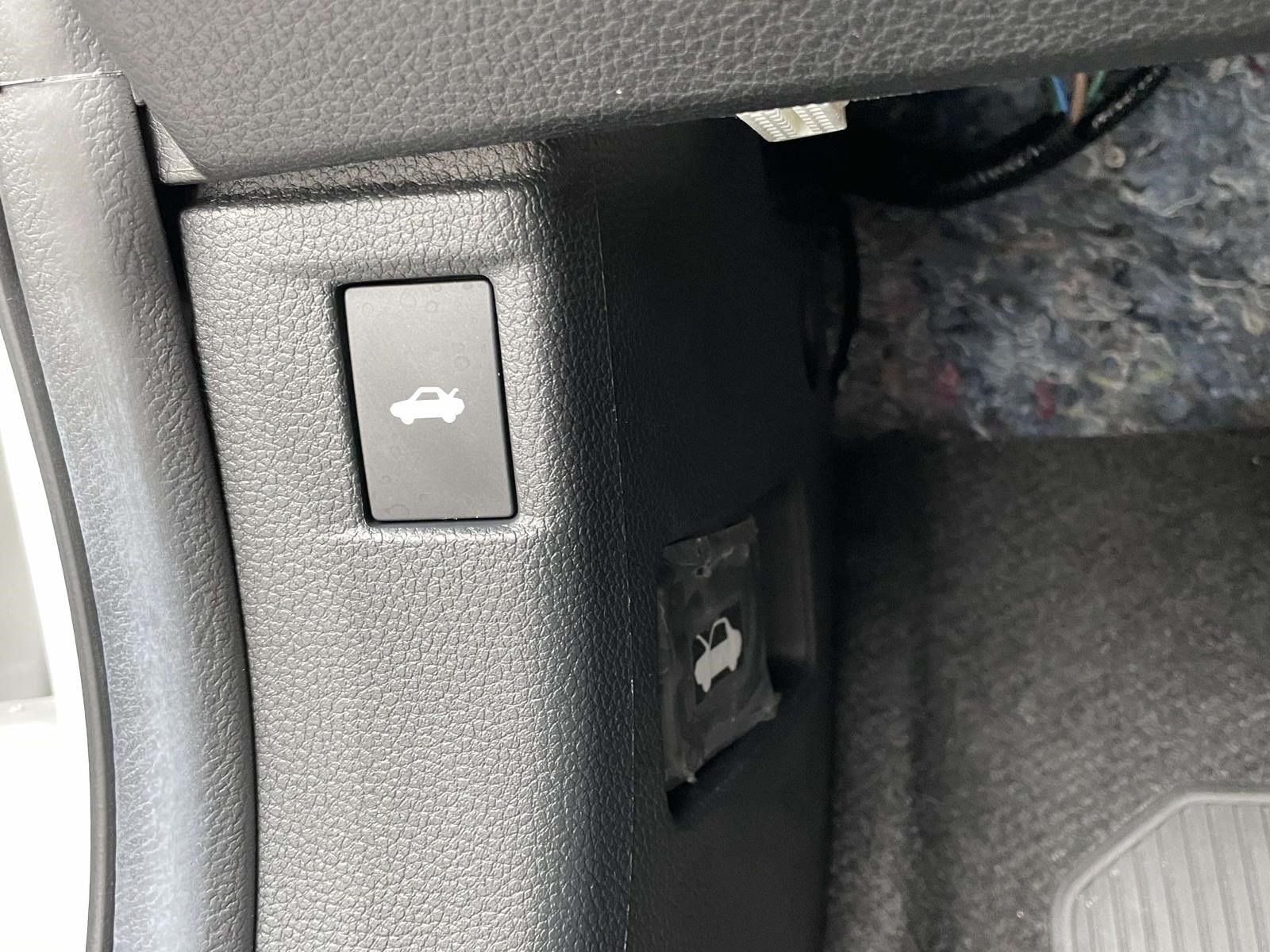 Used 2023 Honda Accord EX image 17