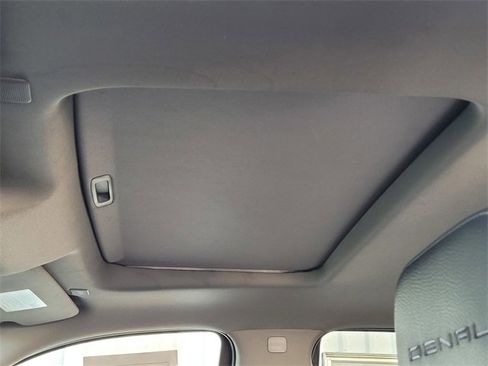 Used 2021 GMC Sierra 1500 Denali image 14