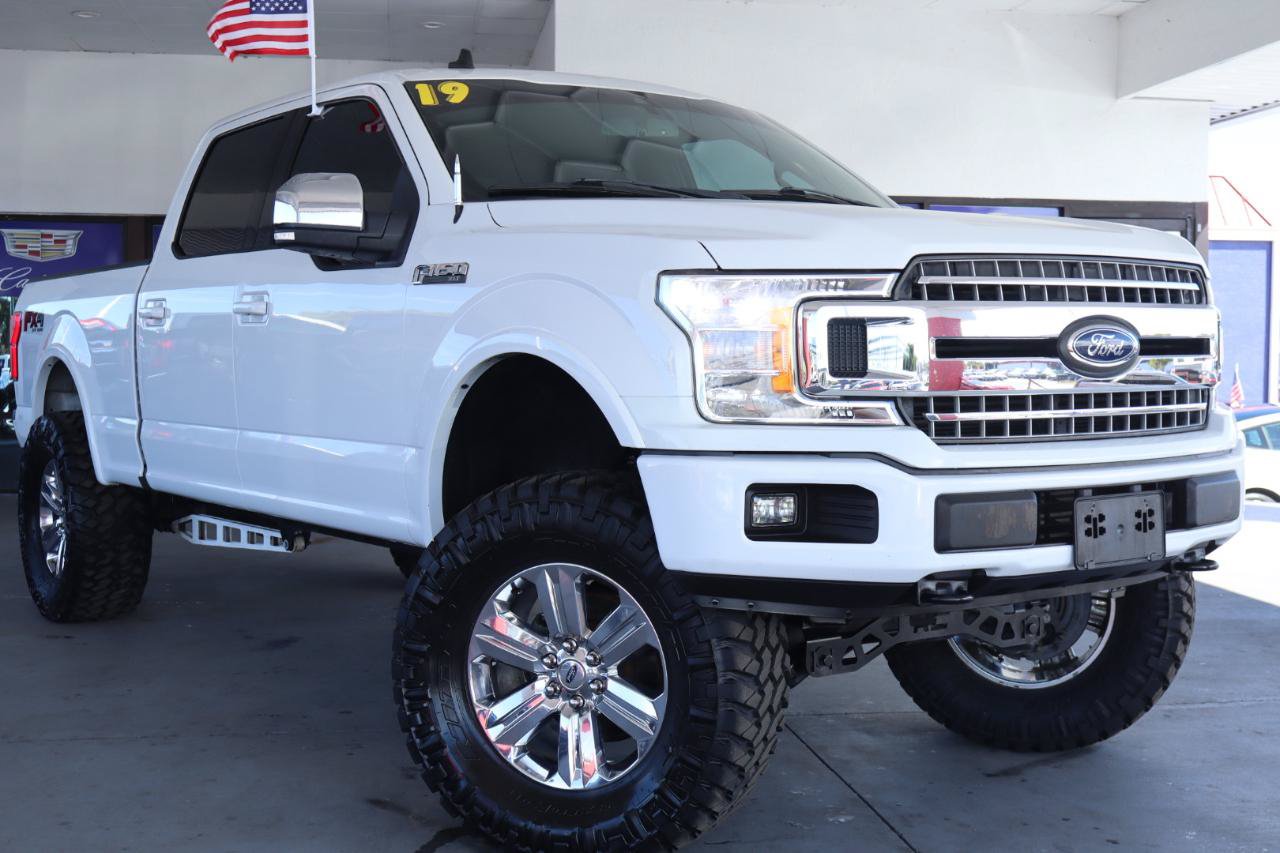 Used 2019 Ford F150 XLT w/ Equipment Group 302A Luxury AWD/4WD image 2