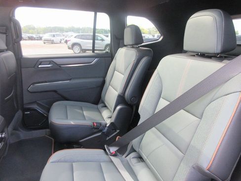 New 2026 GMC Acadia AT4 w/ Super Cruise Package image 14