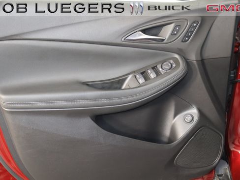 Certified 2023 Buick Encore GX Essence FWD image 6