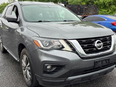 Used 2020 Nissan Pathfinder SL AWD/4WD image 4