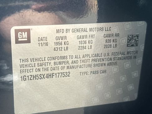 Used 2017 Chevrolet Malibu Premier w/ Premier Sun and Wheel Package FWD image 28
