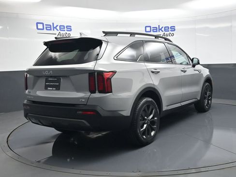 Certified 2023 Kia Sorento X-Line EX image 8