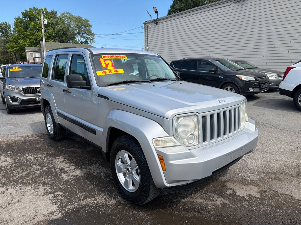 Used 2012 Jeep Liberty Sport AWD/4WD image 4