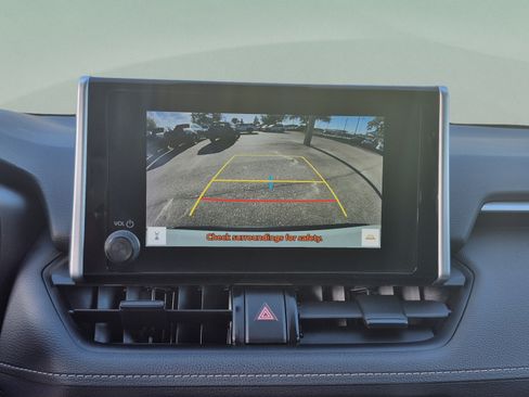 Used 2023 Toyota RAV4 XLE FWD image 22