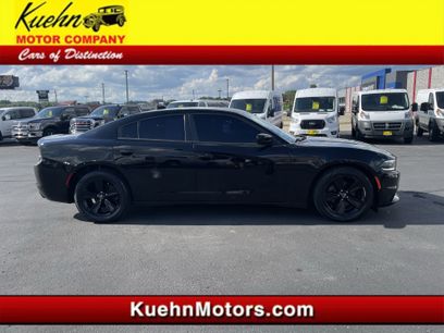 Used 2017 Dodge Charger SXT