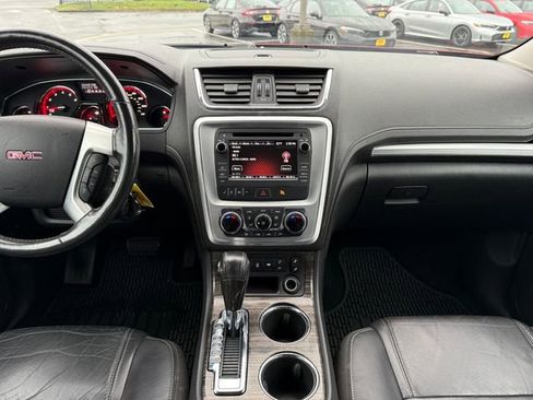 Used 2014 GMC Acadia SLT image 23