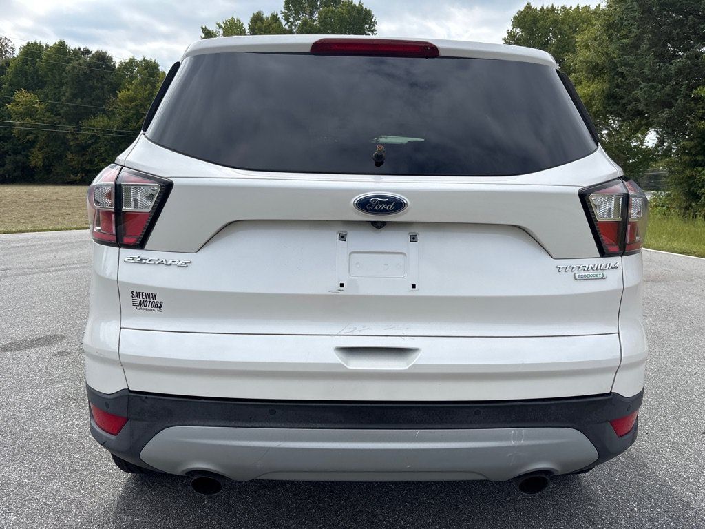 Used 2017 Ford Escape Titanium FWD image 4