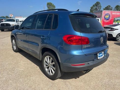 Used 2018 Volkswagen Tiguan Limited w/ Premium Package AWD/4WD image 3