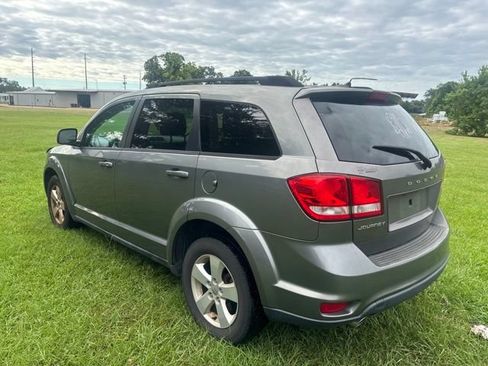 Used 2012 Dodge Journey SXT w/ Flexible Seating Group FWD image 8