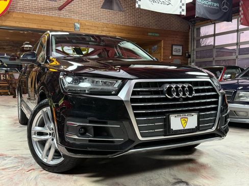 Used 2018 Audi Q7 3.0T Prestige AWD/4WD image 3