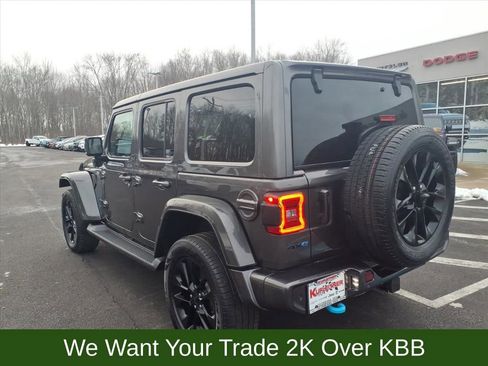 Used 2021 Jeep Wrangler Unlimited Sahara image 8
