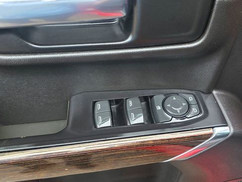 Used 2020 GMC Sierra 1500 SLE w/ SLE Value Package AWD/4WD image 23