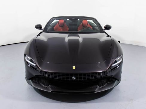 Certified 2025 Ferrari Roma Spider RWD image 15